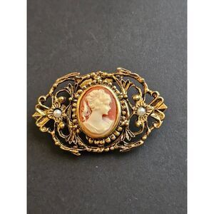 Vintage Gold-Tone Cameo Brooch Filigree Floral Frame, Faux Pearl Accent, Antique